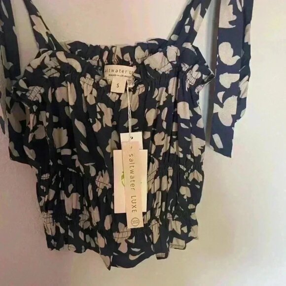 Saltwater LUXE - Picture 2 of 7